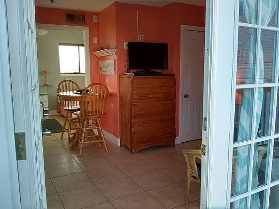 kitchen/living room into bedroom