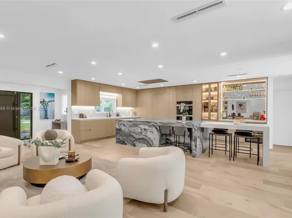 11301 SW 74th Ct, Pinecrest, FL 33156