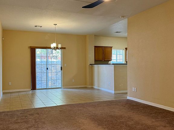 3rd image of 3150 N Yarbrough Dr APT A-6