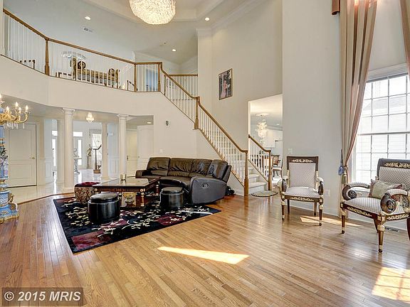 4th image of 5914 Waterloo Bridge Cir