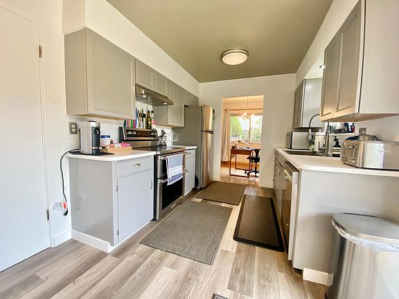 4th image of 608 S 22nd Ave