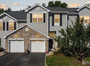 14 Linda Ct, Laurence Harbor, NJ