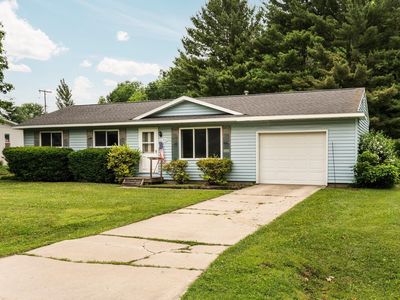 1452 Silverwood Dr, Traverse City, MI, 49685