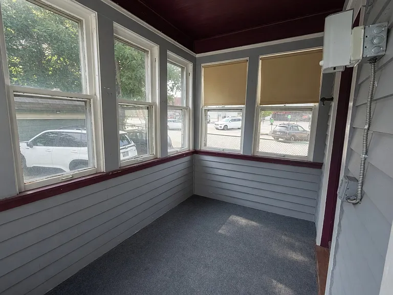 1371 Warren Rd — Photo 12