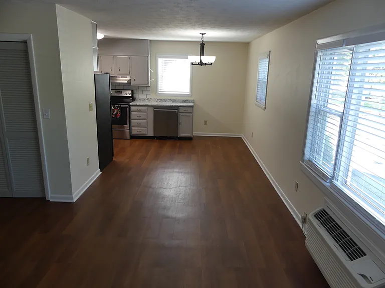 70 Princetonia Dr #4 — Photo 8