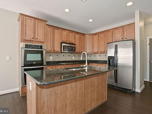2nd image of 6158 Popes Creek Pl