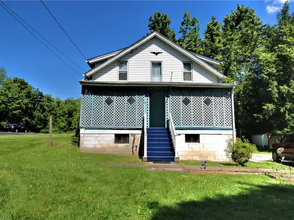 1949 State St, Clairton, PA 15025