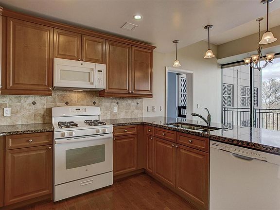 5th image of 2990 E 17th Ave APT 606