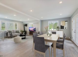 901 Rose Ct, Newton, NJ 07860