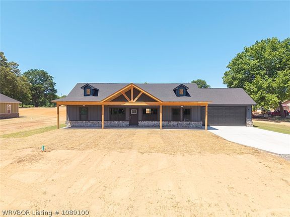 2nd image of 18925 Casey Ln