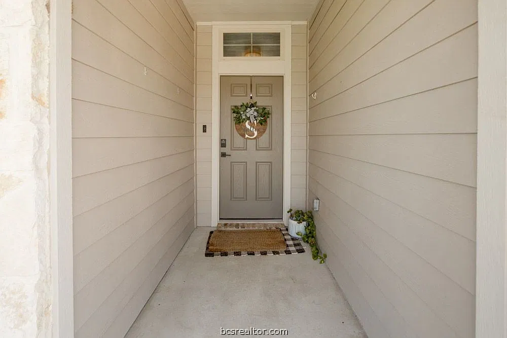 3 bed, 1576 sqft, $2,200 — Photo 4