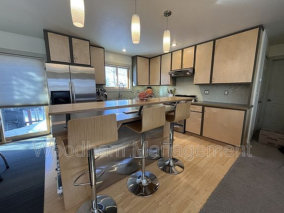 4th image of 321 N 22nd Ave