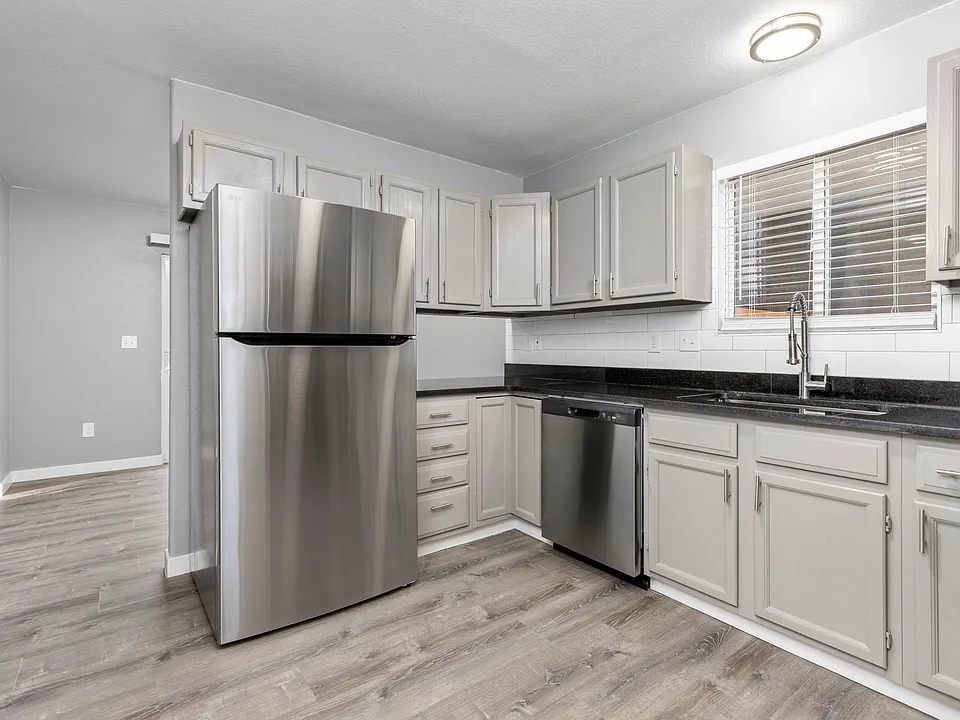 508 King Ct