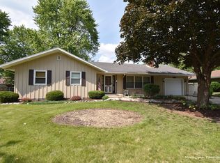 2251 Mayflower St, Aurora, IL 60506