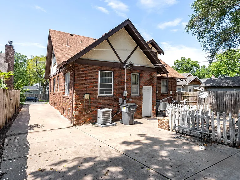 Back of duplex