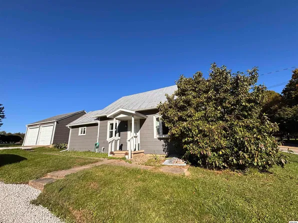 413 Chase Ave, Gambier, OH 43022