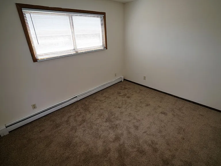 275 Broadway Dr — Photo 8