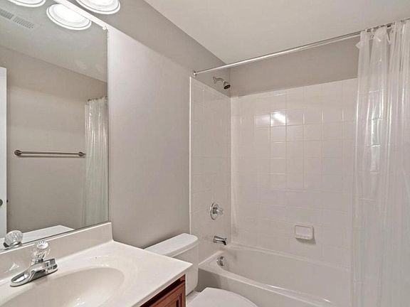 3rd image of 43437 Blair Park Sq
