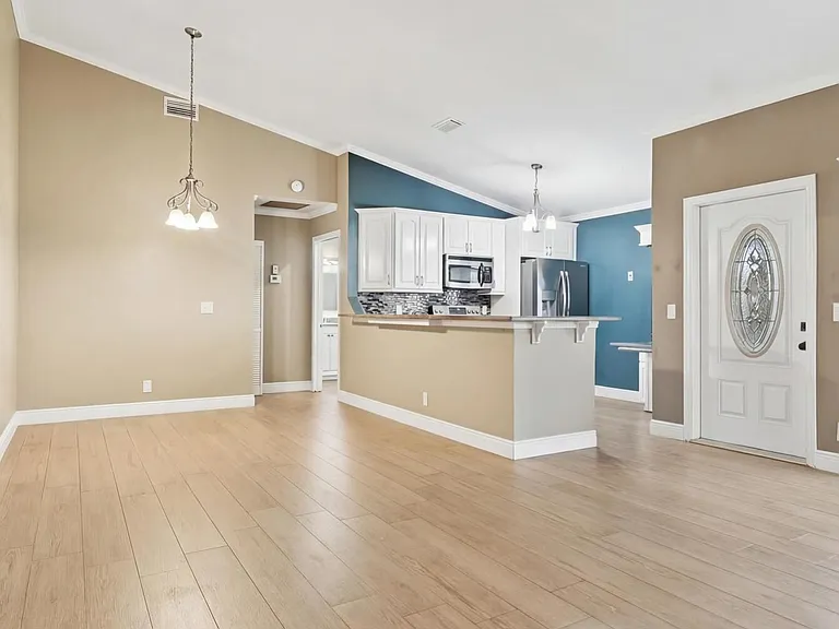 5694 Northpointe Ln — Photo 24