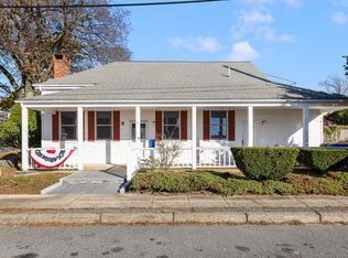 5 Thames St, Bristol, RI 02809