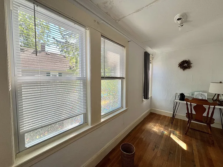 18 Richardson St #16 — Photo 9