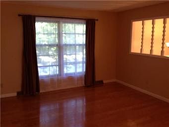 3rd image of 717 N 18th St
