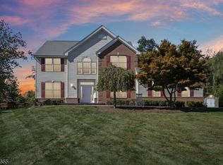 118 Junction Rd, Hampton Boro, NJ 08827