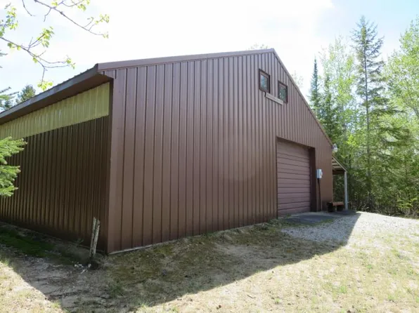 1 S Charles Rd, Drummond Island, MI 49726