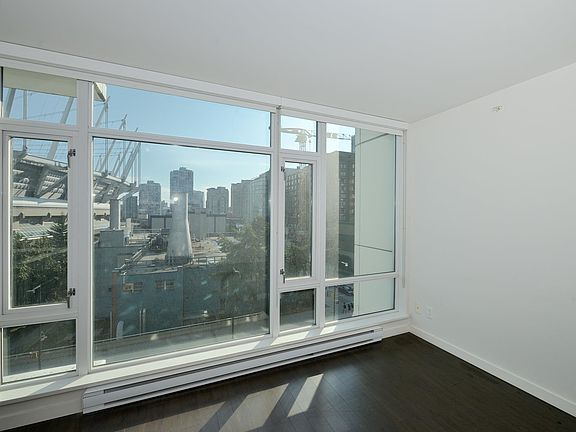 5th image of 161 W Georgia St #705
