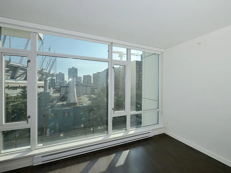 161 W Georgia St #705 — Photo 5