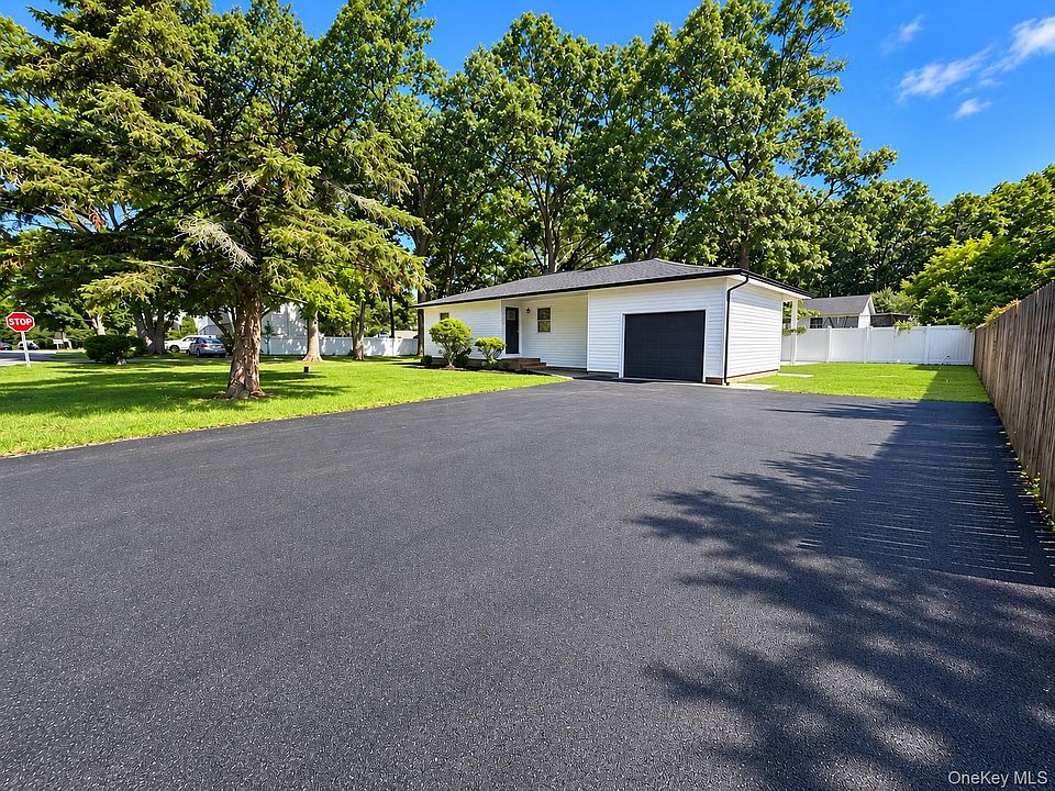 1st image of 220 Moriches Avenue