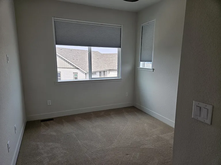 2746 W 167th Pl — Photo 13