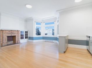 670 Lombard St APT 4, San Francisco, CA 94133