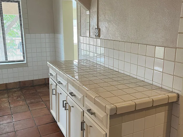 345 E Teton Rd #2 — Photo 5