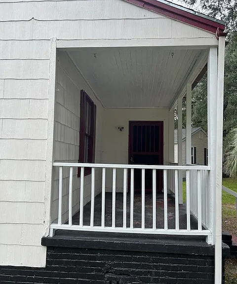 4021 Gary Dr — Photo 3