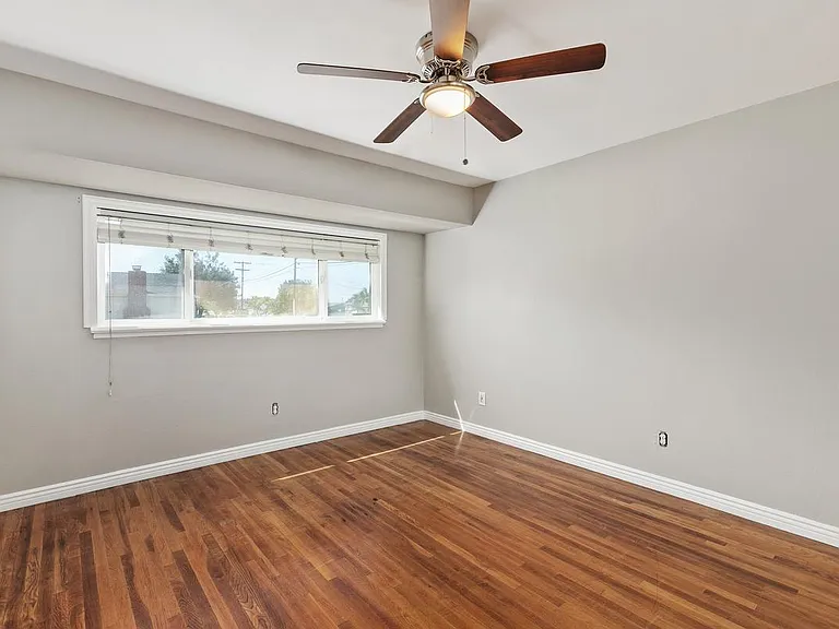 4060 Armstrong St — Photo 11