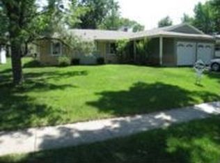 591 Clearmont Dr, Elk Grove Village, IL 60007