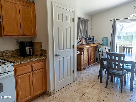 3rd image of 2452 Cesar E Chavez Dr