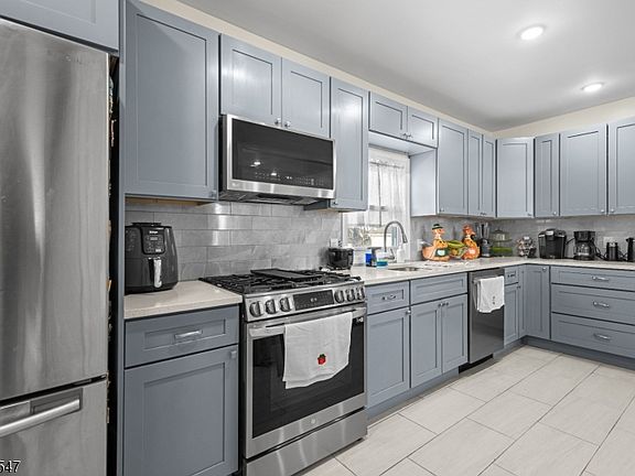 4th image of 53 Park St