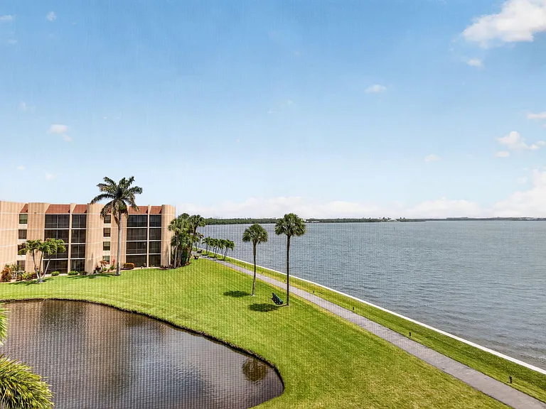 3382 NE Causeway Blvd #7-403 — Photo 5