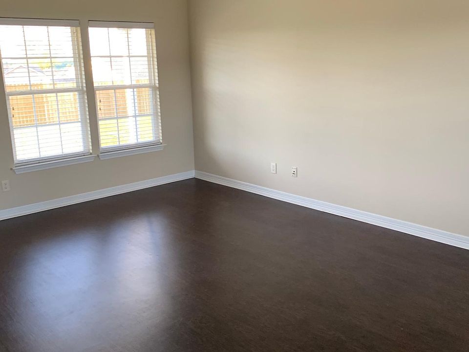 2nd image of 1280 Battery Dr