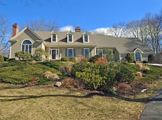 175 Old Barn Rd, Fairfield, CT 06824