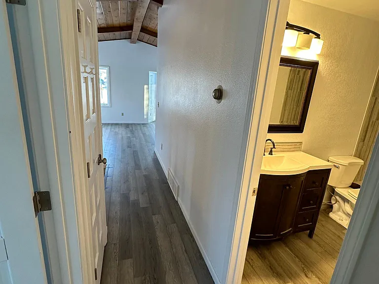 2100 Colony Loop — Photo 13