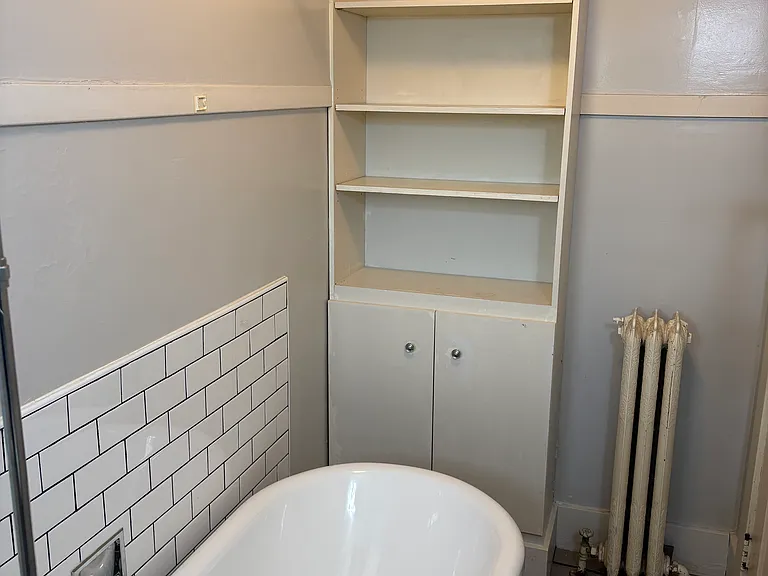2325 Colby Ave #3 — Photo 11