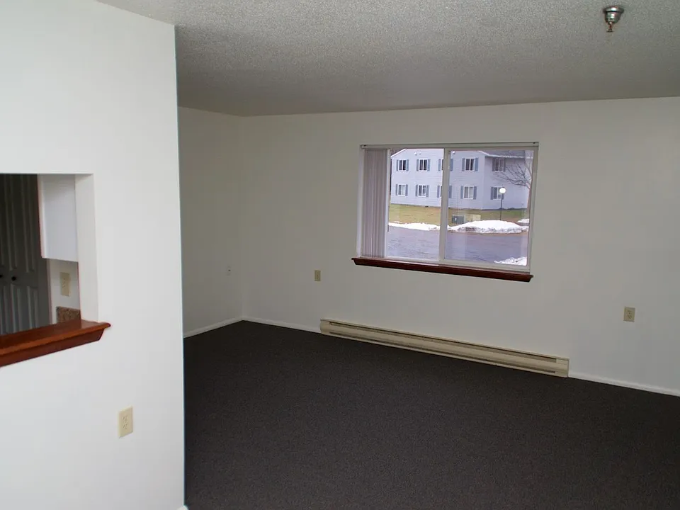 1038 Bonnieview Ter