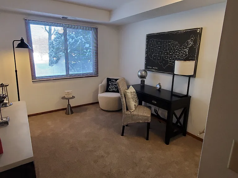 Oak Pointe Apartments — Photo 63