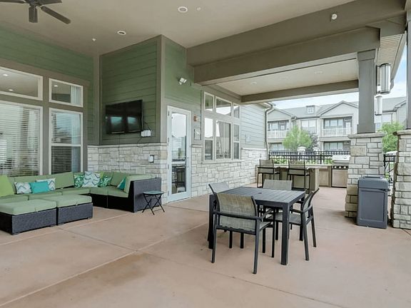 4th image of 700 S Weber Rd #610