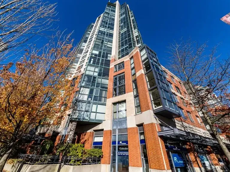 289 Drake St #18XX — Photo 15