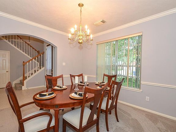 5th image of 2903 Bluegrass Ct