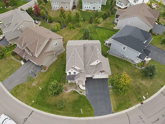 3rd image of 5174 Black Oaks Ct N